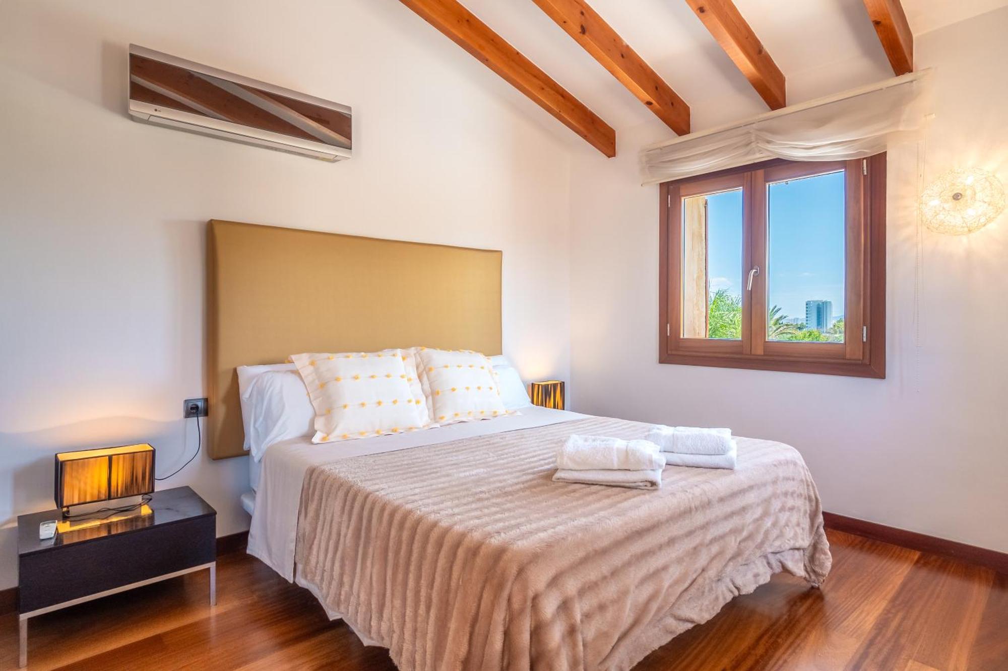 Oliva Villa